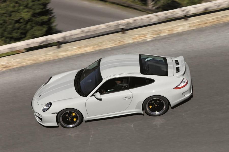 Porsche 911 Sport Classic 2010 года  (фото 6 из 9)
